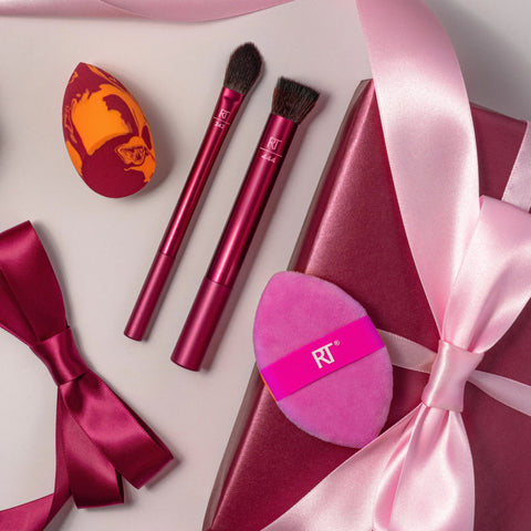 Real Techniques Viral Beauty Tools Gift Set | 4 Piece Makeup Set | Merry must-haves